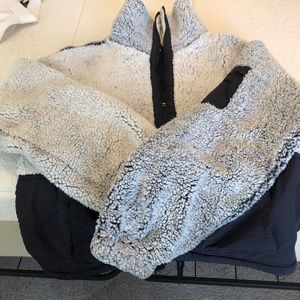 Cropped fleece jacket
